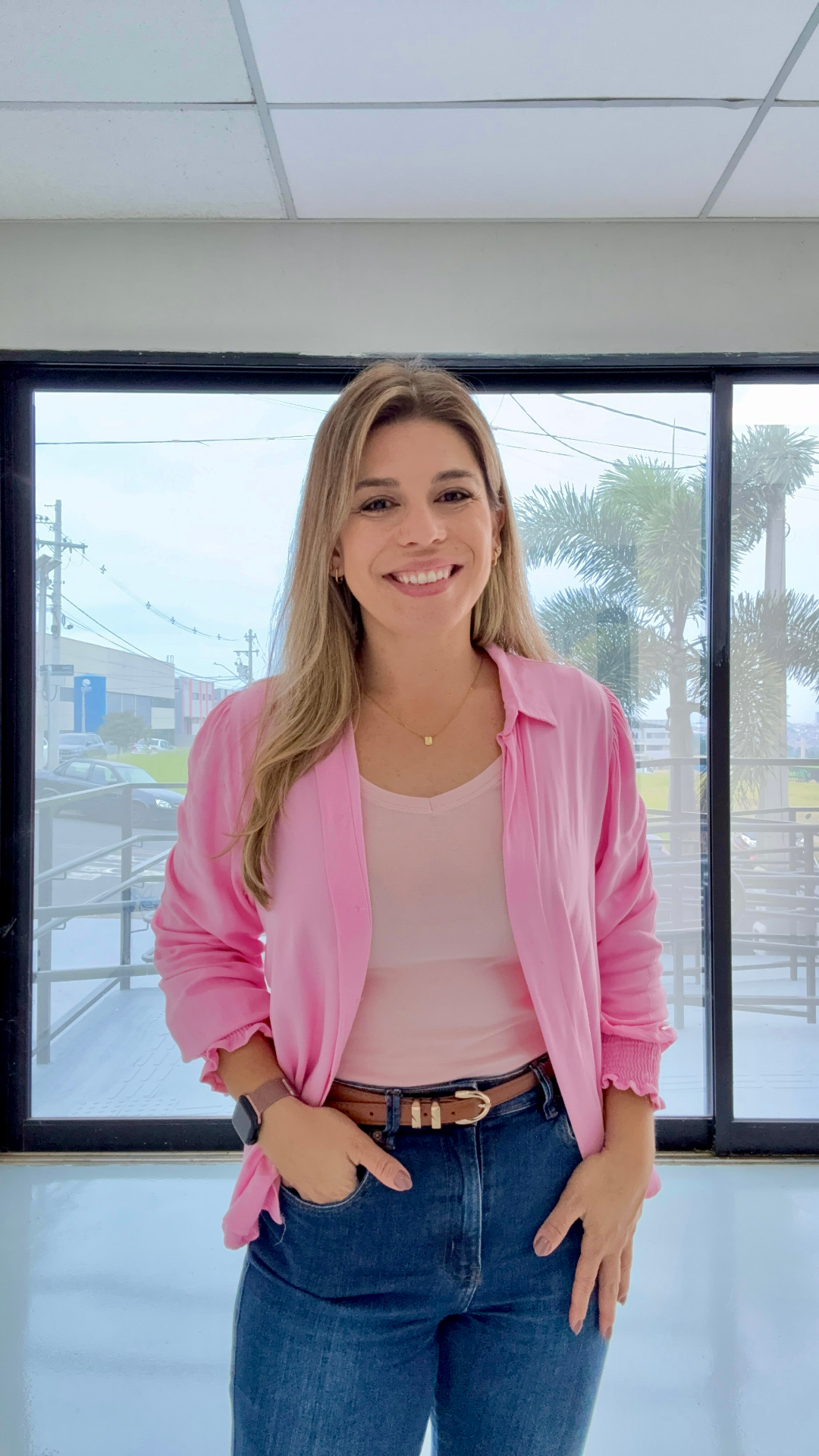 Ana Caroline Abreu — Consultora de Marketing e Vendas
